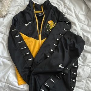 Kids Nike set size S age 4-5 yellow and black